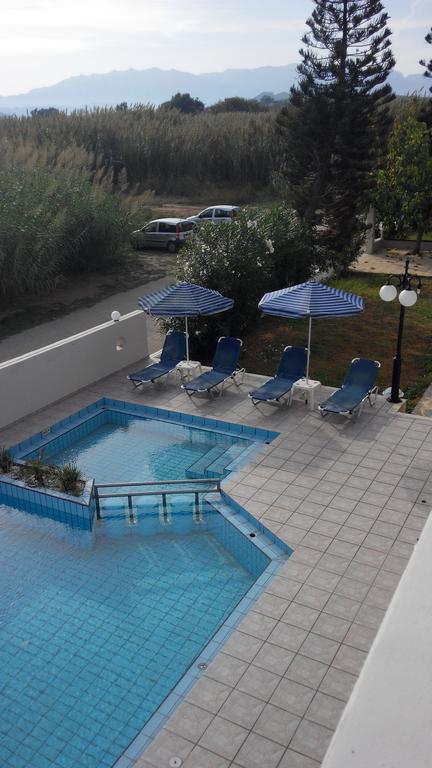 Viaros Apartments Gerani  Esterno foto